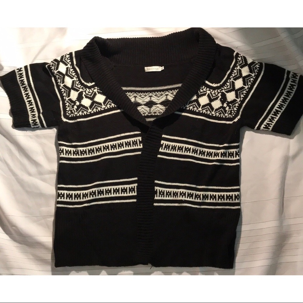 🎱Revolution Sweater🎱